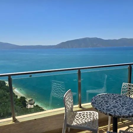Aivi's Appartement Vlorë