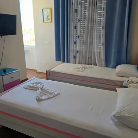 Aivi's Apartament *